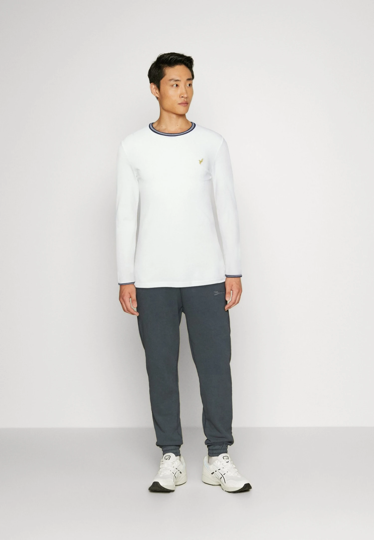 Pier One Long Sleeved Top - White 2 Pier One Long Sleeved Top - White - Image 2