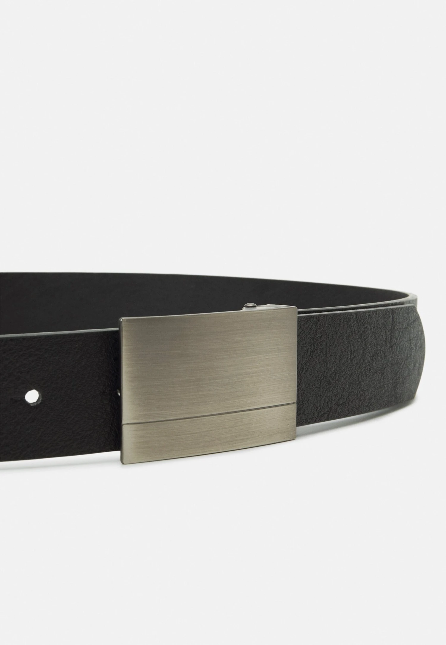 Pier One Belt - Black 3 Pier One Belt - Black - Image 3