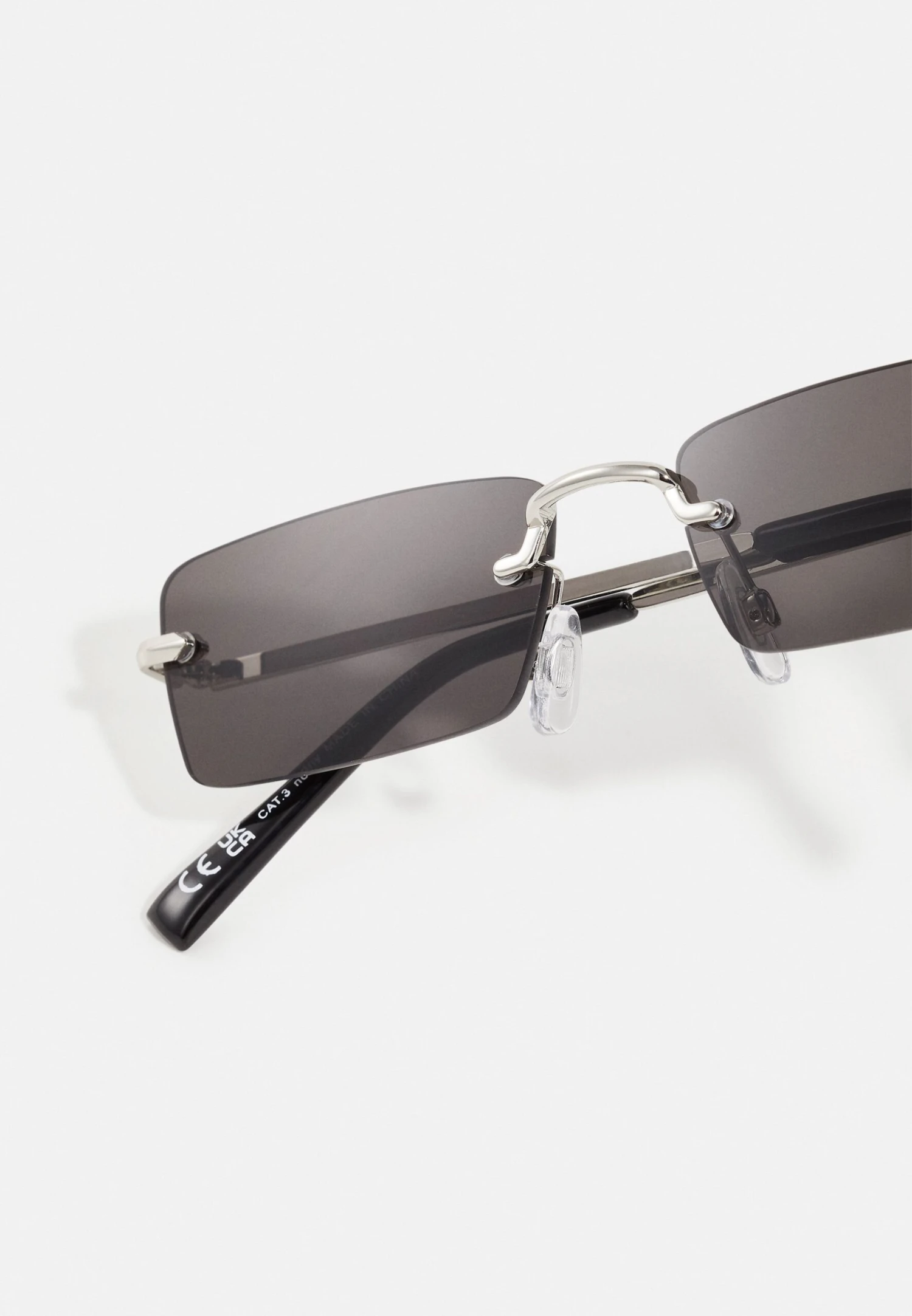 Pier One Unisex - Sunglasses - Black 4 Pier One Unisex - Sunglasses - Black - Image 4