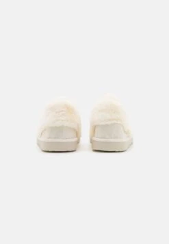 Pier One Slippers - White 9 Pier One Slippers - White -Pier One Sales Store e95c473c042849e39cad888ba96babb2
