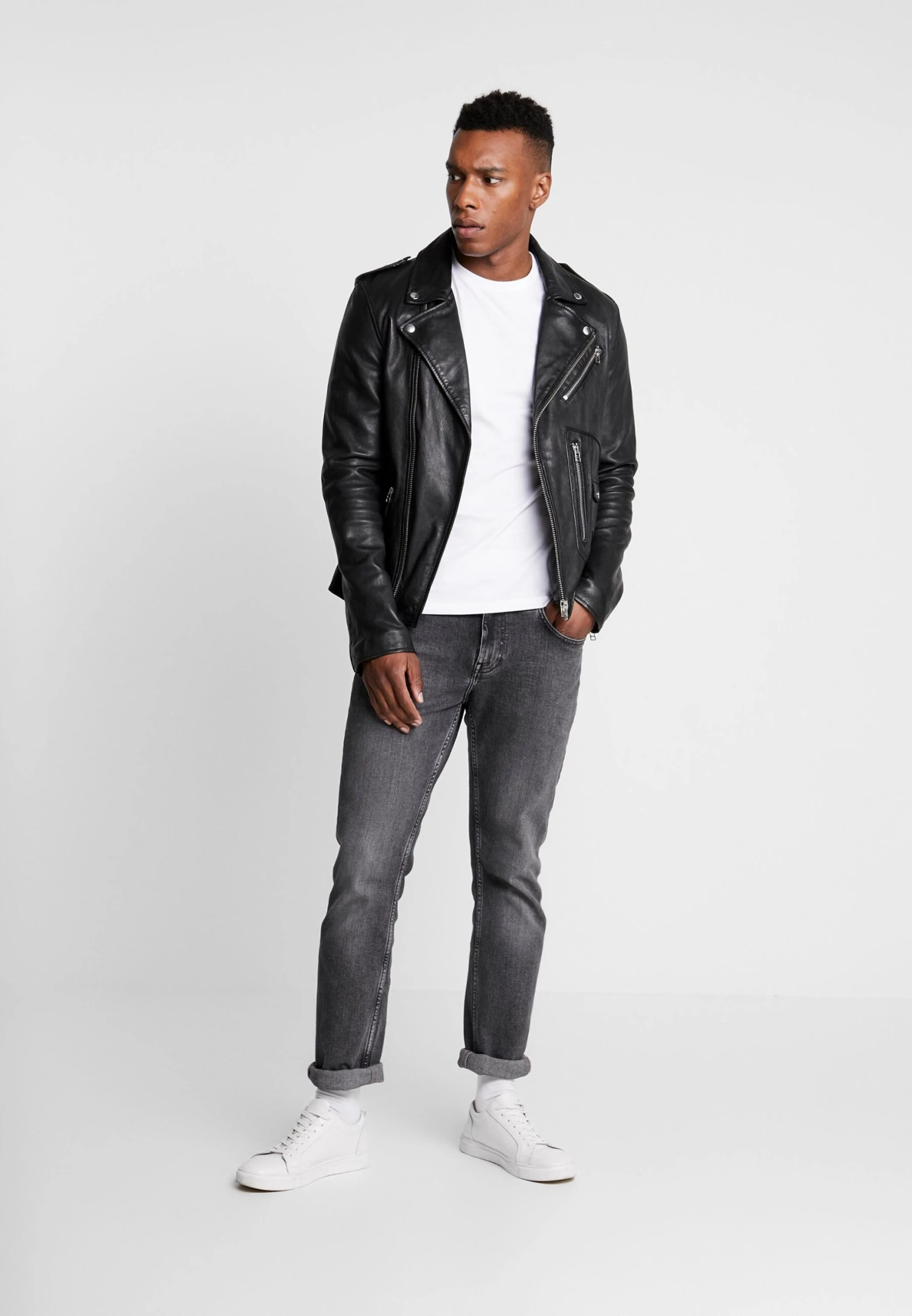 Pier One 3 Pack - Basic T-Shirt - White 2 Pier One 3 Pack - Basic T-Shirt - White - Image 2