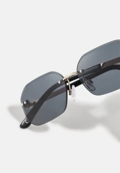 Pier One Unisex - Sunglasses - Black 14 Pier One Unisex - Sunglasses - Black -Pier One Sales Store ec1440da36d84c4cab411fe4e36066e2