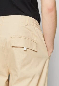 Pier One Trousers - Off-White 9 Pier One Trousers - Off-White -Pier One Sales Store f57bf42c9e2c4201af70c04a94666a6e