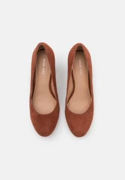 Pier One Leather - Classic Heels 11 Pier One Leather - Classic Heels -Pier One Sales Store f5f963d6e4bf4faaaa35043bc93eb9f8