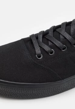 Pier One Unisex - Trainers - Black 11 Pier One Unisex - Trainers - Black -Pier One Sales Store fcd1ca9b82cf4e5ea220bc7c51b2e0c6